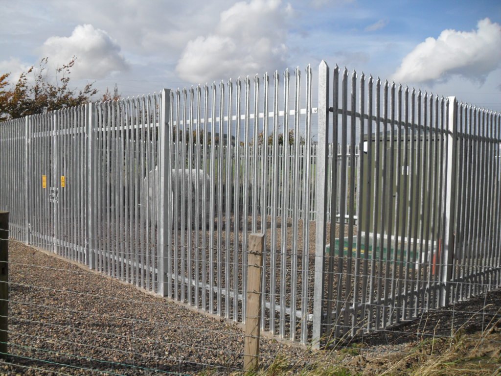 3.0m high 'W' section palisade installed at a remote gas site. Here we have added a concrete ground beam for added security.