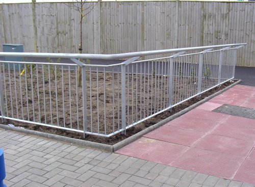 Our in-house fabrication facility produced these bespoke pedestrian railings with an off-set handrail detail.