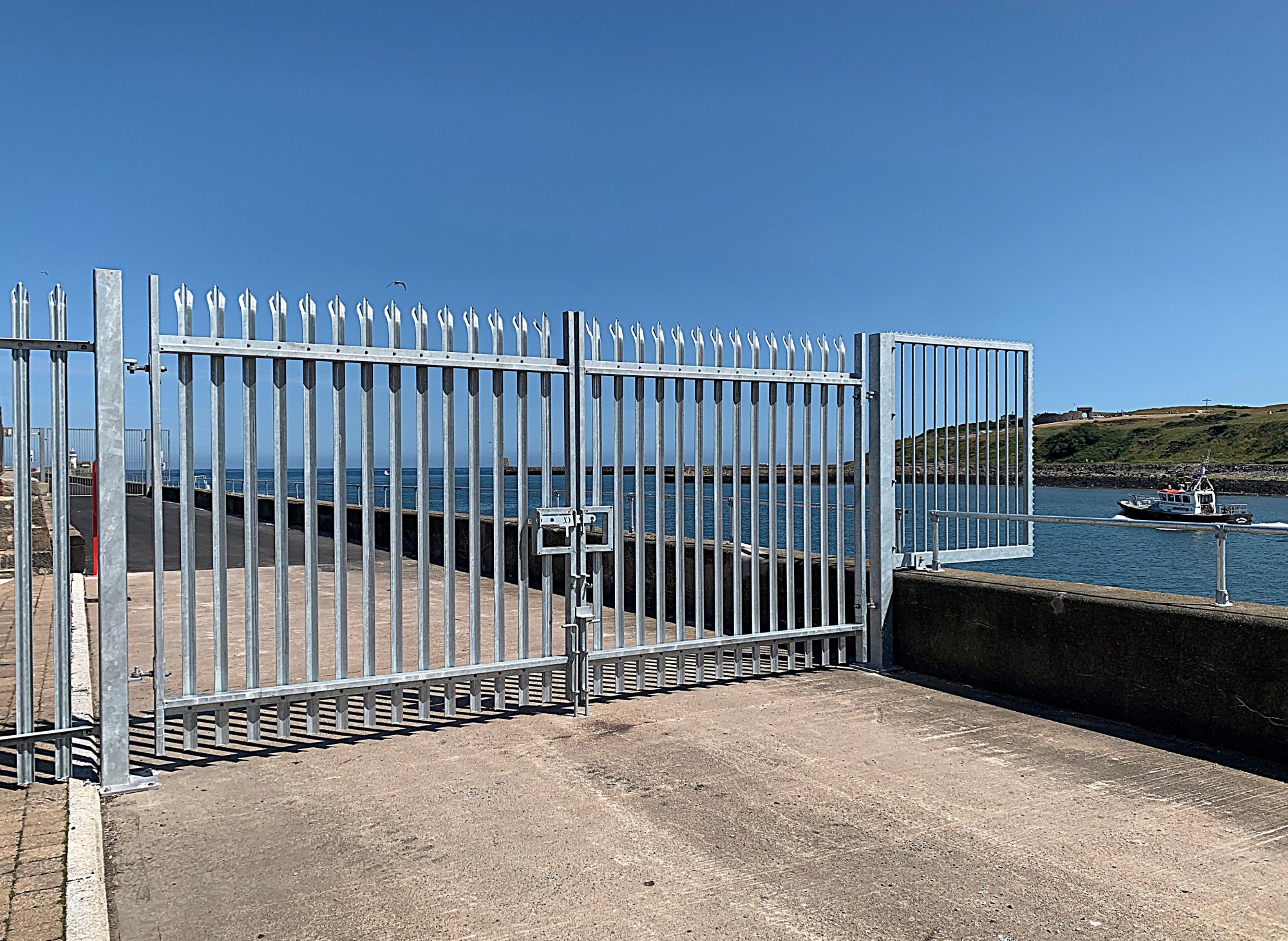2400mm high palisade security gate to breakwater with fantail end.